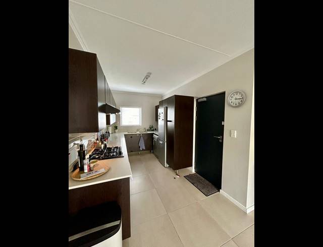 2 BEDROOM PROPERTY TO RENT IN DE VELDE